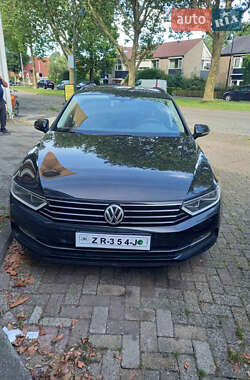 Универсал Volkswagen Passat 2015 в 