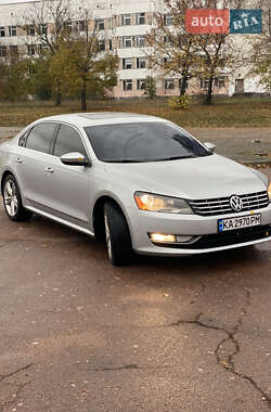 Седан Volkswagen Passat 2015 в Києві
