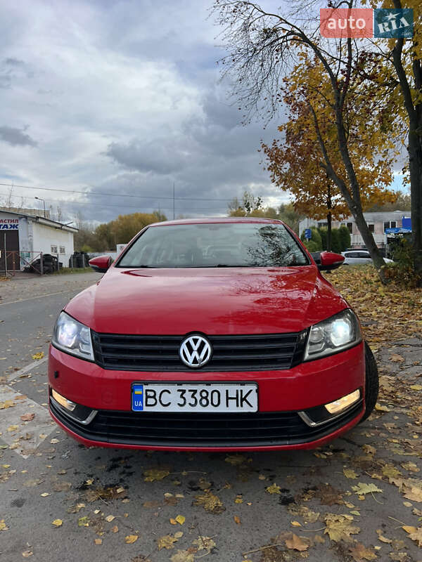Седан Volkswagen Passat 2013 в Львове фото 3 Седан Volkswagen Passat 2013 в Львове