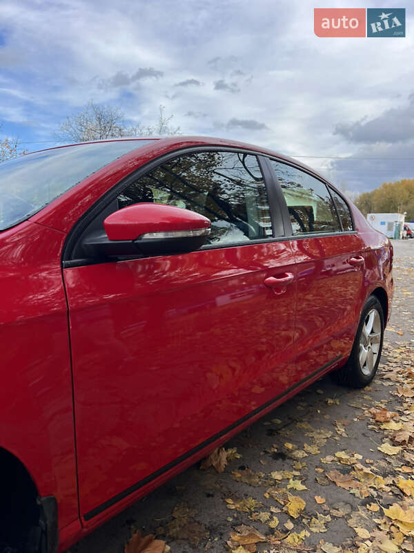 Седан Volkswagen Passat 2013 в Львове фото 10 Седан Volkswagen Passat 2013 в Львове