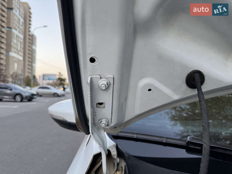 Седан Volkswagen Passat 2018 в Харькове