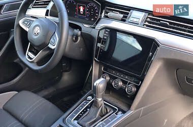 Универсал Volkswagen Passat 2019 в 