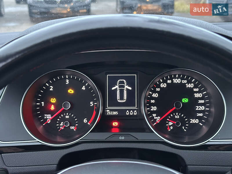 Універсал Volkswagen Passat 2017 в Харкові фото 27 Універсал Volkswagen Passat 2017 в Харкові