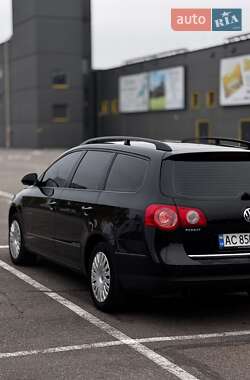Универсал Volkswagen Passat 2010 в Киеве