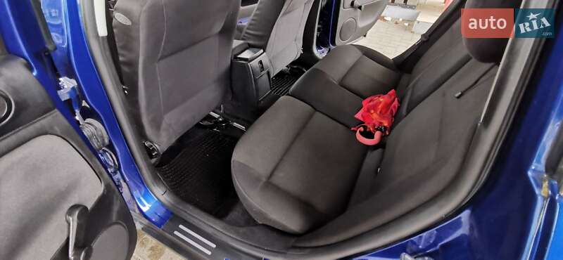 Універсал Volkswagen Passat 2001 в Гадячі фото 16 Універсал Volkswagen Passat 2001 в Гадячі