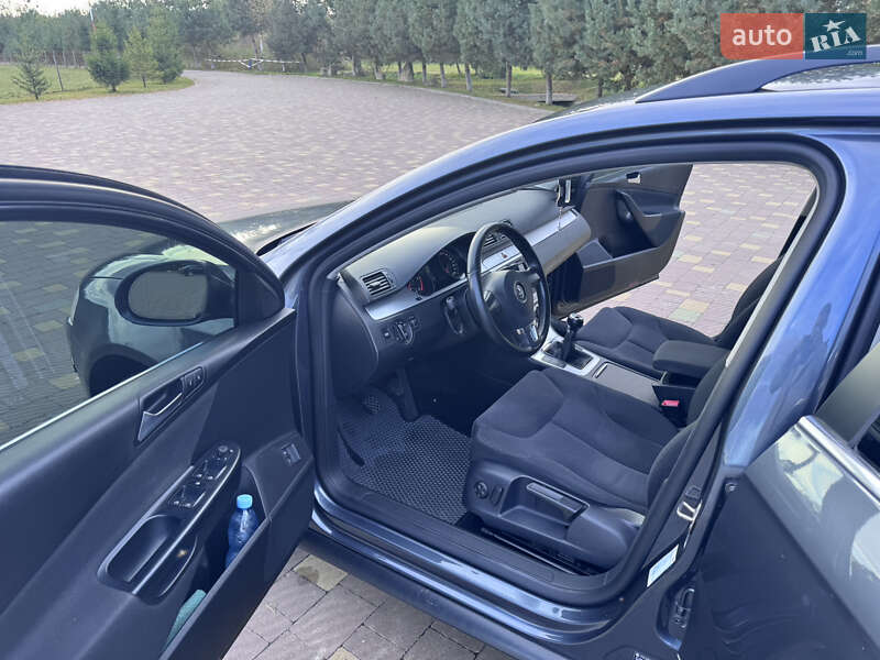 Универсал Volkswagen Passat 2010 в Львове фото 19 Универсал Volkswagen Passat 2010 в Львове