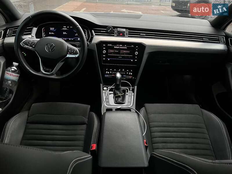 Седан Volkswagen Passat 2021 в Киеве фото 19 Седан Volkswagen Passat 2021 в Киеве