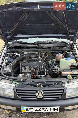 Универсал Volkswagen Passat 1996 в  фото 4 Универсал Volkswagen Passat 1996 в
