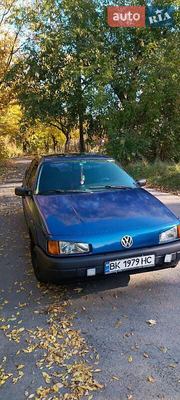 Седан Volkswagen Passat 1989 в Рівному фото 13 Седан Volkswagen Passat 1989 в Рівному