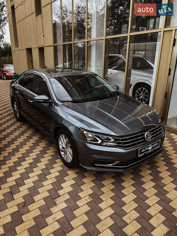 Седан Volkswagen Passat 2017 в Миколаєві