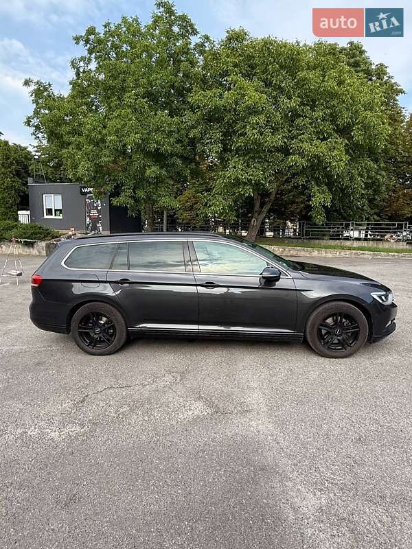 Универсал Volkswagen Passat 2018 в Тернополе фото 18 Универсал Volkswagen Passat 2018 в Тернополе