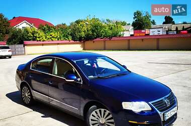 Седан Volkswagen Passat 2005 в Белках