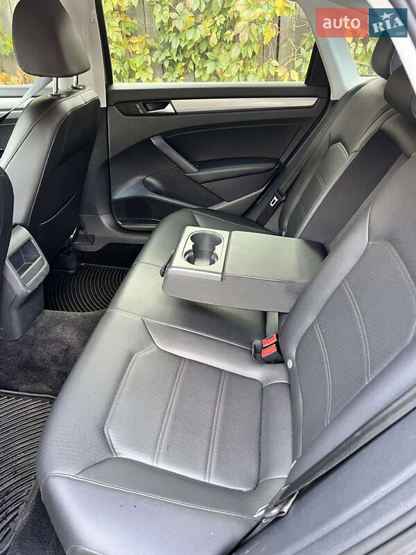Седан Volkswagen Passat 2014 в Києві фото 9 Седан Volkswagen Passat 2014 в Києві