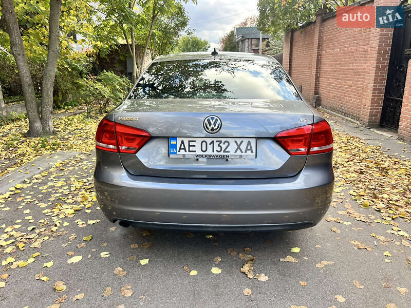 Седан Volkswagen Passat 2014 в Києві фото 7 Седан Volkswagen Passat 2014 в Києві
