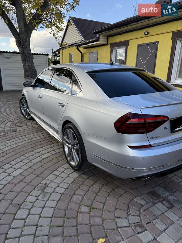 Седан Volkswagen Passat 2016 в Кривом Роге
