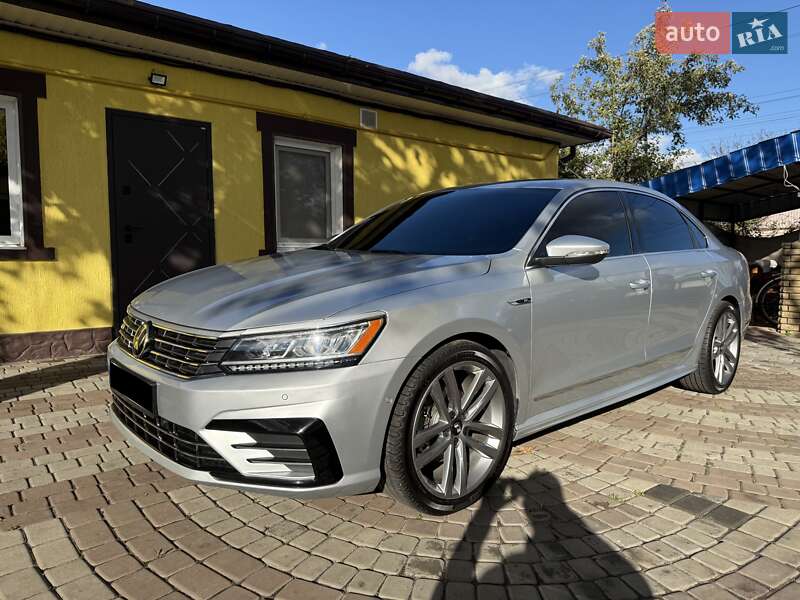 Седан Volkswagen Passat 2016 в Кривом Роге