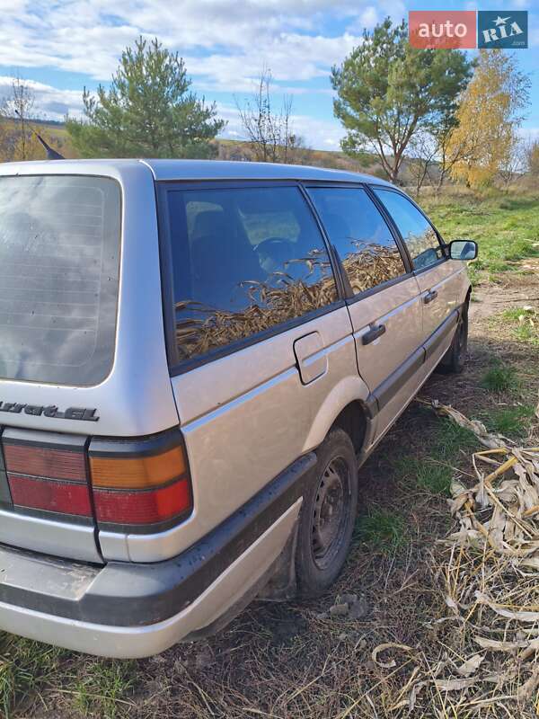 Универсал Volkswagen Passat 1990 в Дубно