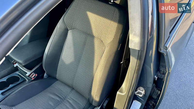 Универсал Volkswagen Passat 2011 в Житомире фото 16 Универсал Volkswagen Passat 2011 в Житомире