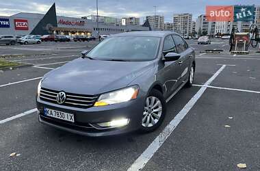 Седан Volkswagen Passat 2012 в Киеве
