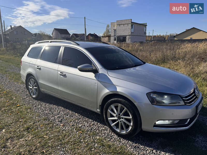 Универсал Volkswagen Passat 2011 в Киеве фото 9 Универсал Volkswagen Passat 2011 в Киеве