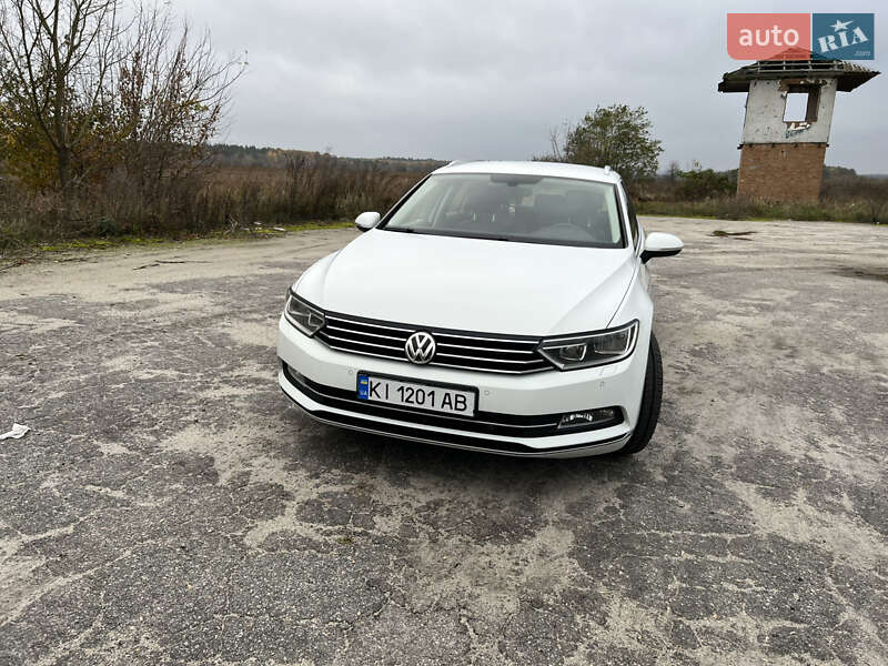 Універсал Volkswagen Passat 2015 в Рокитному