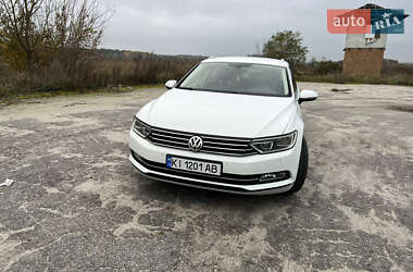 Универсал Volkswagen Passat 2015 в 