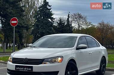 Седан Volkswagen Passat 2013 в Николаеве