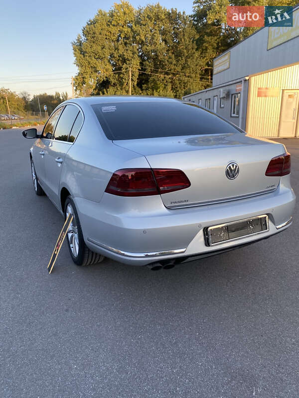 Седан Volkswagen Passat 2013 в Казатине