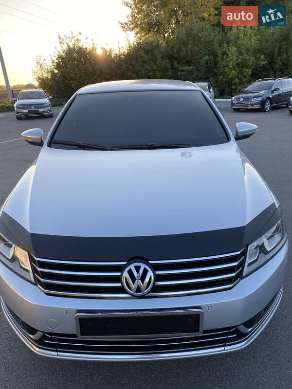 Седан Volkswagen Passat 2013 в Казатине