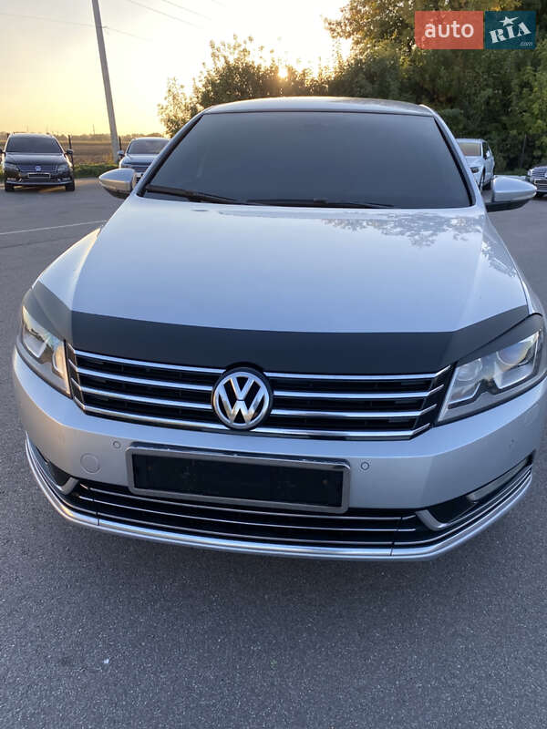 Седан Volkswagen Passat 2013 в Казатине