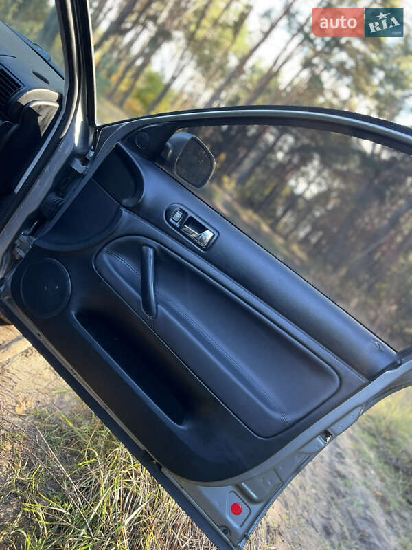 Седан Volkswagen Passat 2001 в Киеве фото 29 Седан Volkswagen Passat 2001 в Киеве