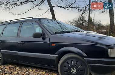 Универсал Volkswagen Passat 1992 в  фото 3 Универсал Volkswagen Passat 1992 в