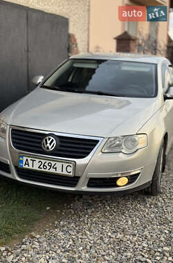 Седан Volkswagen Passat 2010 в Калуше
