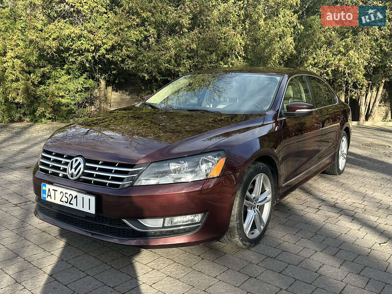 Седан Volkswagen Passat 2013 в Брошневі-Облозі