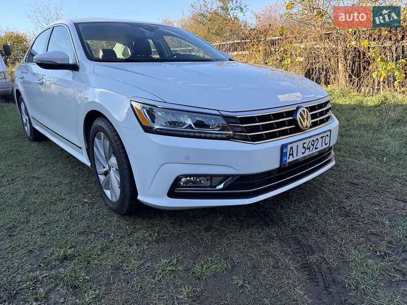 Седан Volkswagen Passat 2017 в Белой Церкви фото Седан Volkswagen Passat 2017 в Белой Церкви