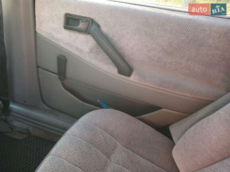 Седан Volkswagen Passat 1990 в Тернополі фото 2 Седан Volkswagen Passat 1990 в Тернополі