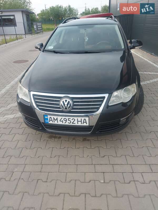 Універсал Volkswagen Passat 2010 в Житомирі фото 3 Універсал Volkswagen Passat 2010 в Житомирі