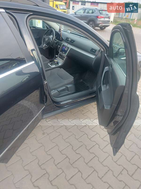 Універсал Volkswagen Passat 2010 в Житомирі фото 17 Універсал Volkswagen Passat 2010 в Житомирі