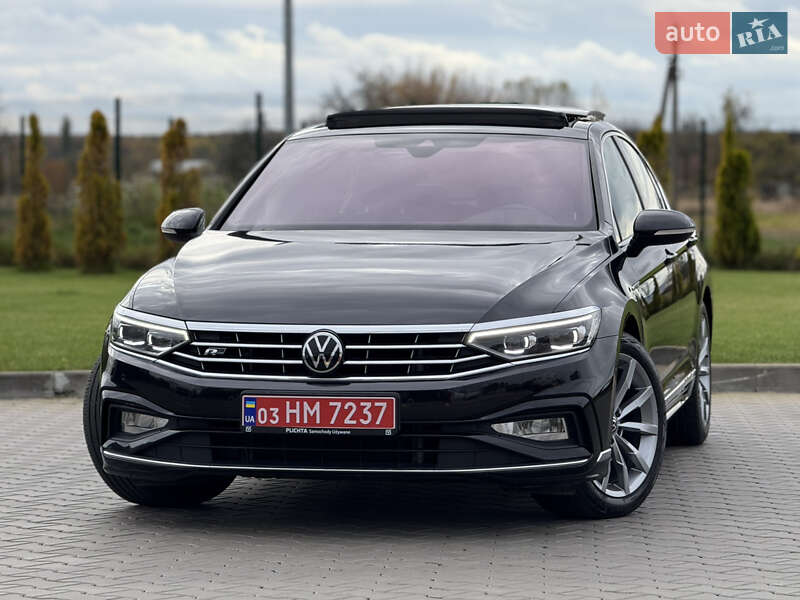 Седан Volkswagen Passat 2022 в Луцьку