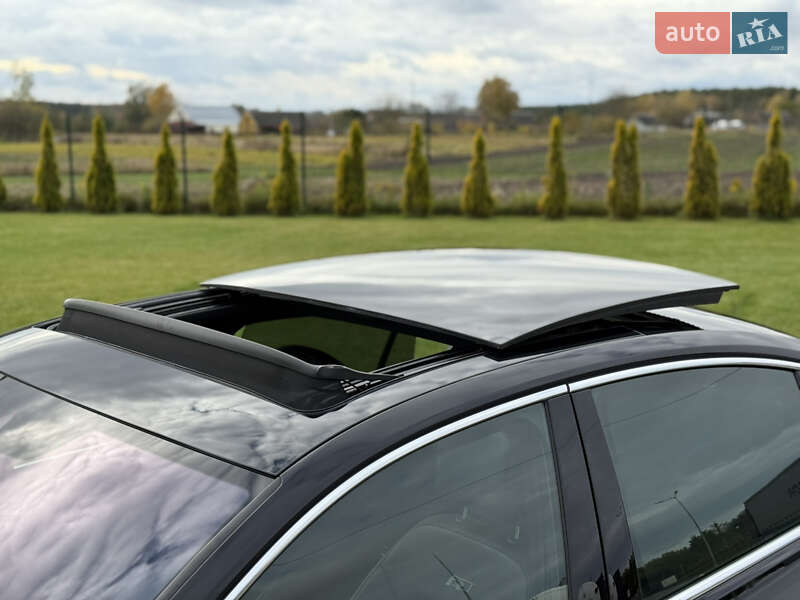 Седан Volkswagen Passat 2022 в Луцьку