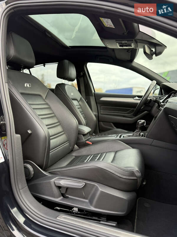 Седан Volkswagen Passat 2022 в Луцьку