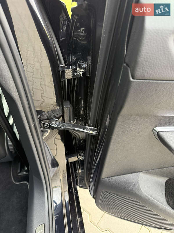 Седан Volkswagen Passat 2022 в Луцьку