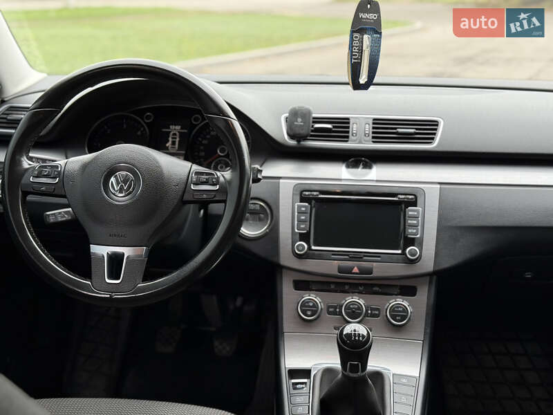 Седан Volkswagen Passat 2014 в Новомосковске фото 17 Седан Volkswagen Passat 2014 в Новомосковске