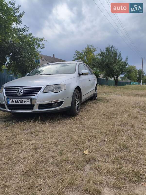 Універсал Volkswagen Passat 2005 в Херсоні