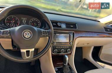Седан Volkswagen Passat 2012 в 