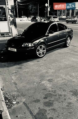 Седан Volkswagen Passat 2004 в Харькове
