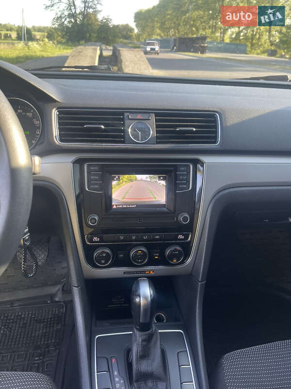 Седан Volkswagen Passat 2016 в Львове фото 3 Седан Volkswagen Passat 2016 в Львове