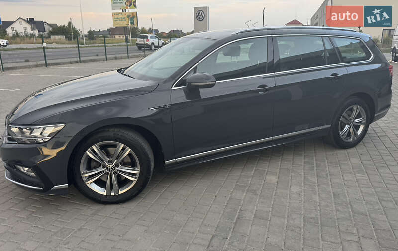 Универсал Volkswagen Passat 2021 в Луцке
