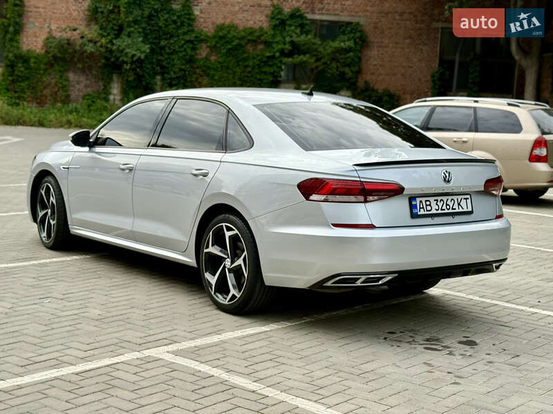 Седан Volkswagen Passat 2020 в Житомирі