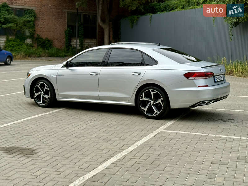 Седан Volkswagen Passat 2020 в Житомирі